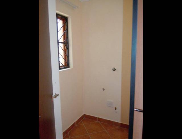 2 BEDROOM TOWNHOUSE FOR SALE IN THE REEDS